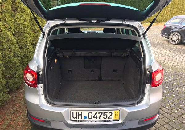 Volkswagen Tiguan cena 28900 przebieg: 189000, rok produkcji 2010 z Szczecin małe 137